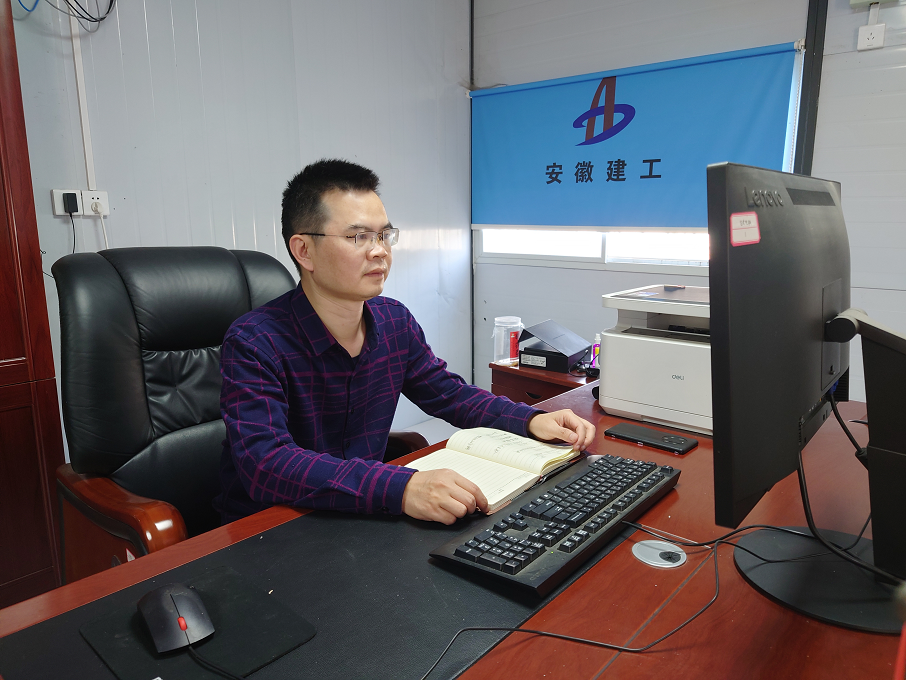 基層職工熱議黨的二十大系列報(bào)道（五） ：攻堅(jiān)克難、奮勇前行，向公司交出一份份高質(zhì)量答卷！
